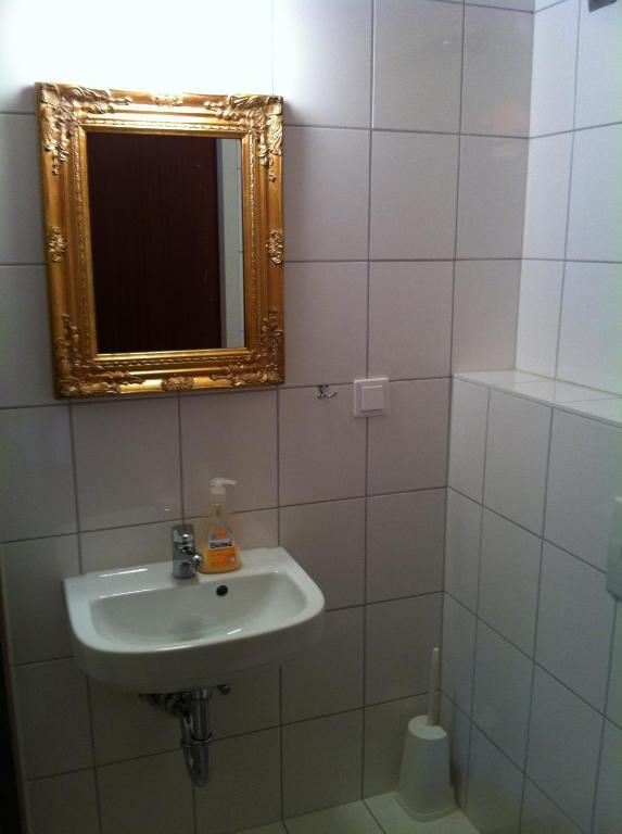Weltempfaenger Backpacker Hostel Köln Cameră foto